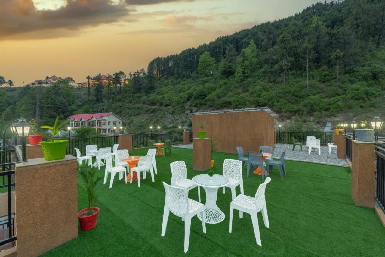 The Kufri Retreat I Vacations I Conference I Mice I Family Events I Open Air Terrace I Sky Bonfire I Wooden Rooms With Pvt Balconies I Kufri By Exotic Stays Shimla Exterior photo